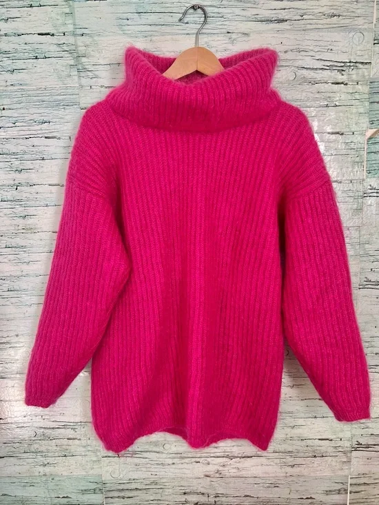 Vintage STUDIO Michele Stuart Mohair Sweater | Hot Pink | Oversized Cozy Knit - Picture 3 of 9